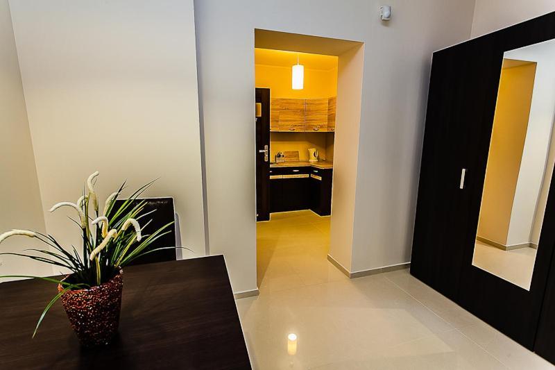 Apart-Lux Aparthotel Bytom Exteriör bild